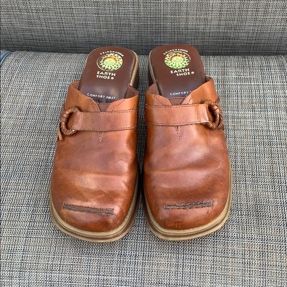 Earth Shoe | Shoes | Earth Shoe Gelron 200 Dark Tan Clogs | Poshmark